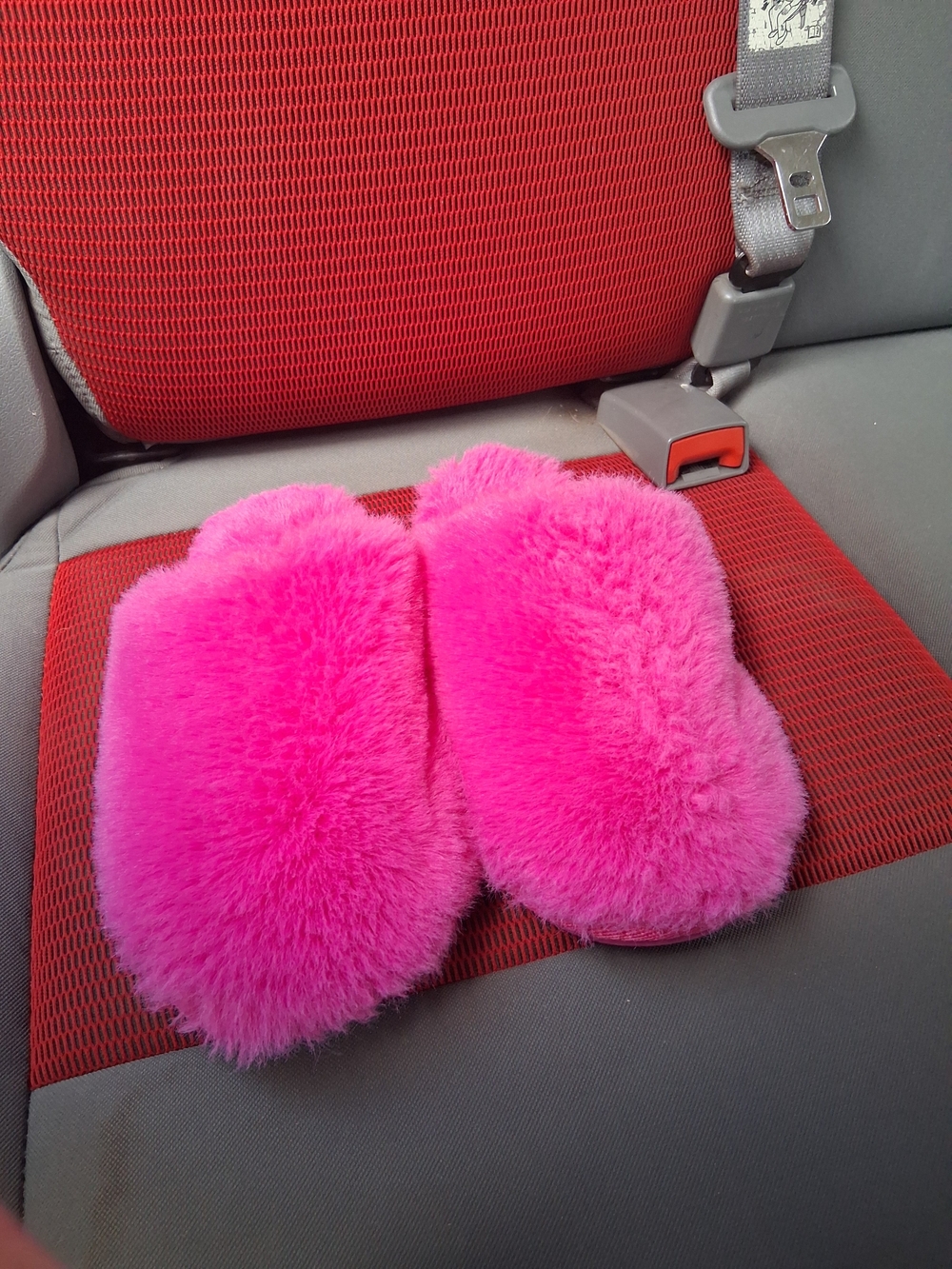 LC Lauren Conrad Bright Pink Plush Furry Slippers